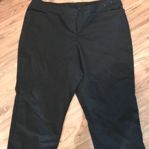 Lane Bryant stretch capris size 16